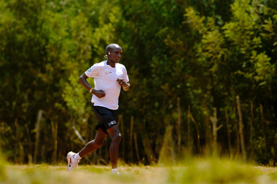 Why Marathon Runners Choose Bone Conduction Headphones: The Science of Safety & Performance