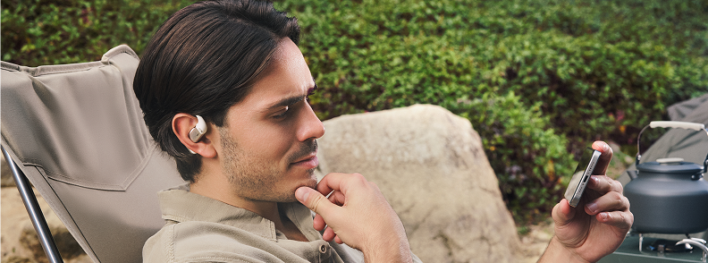 How to Choose the Best Noise-Cancelling Headphones and Earbuds