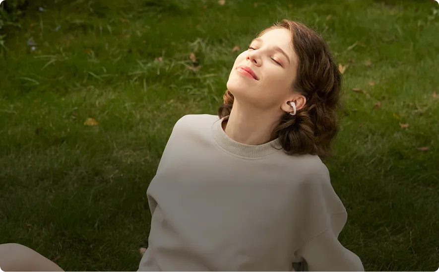 Open earbuds for fitness with stable, all-day comfort.